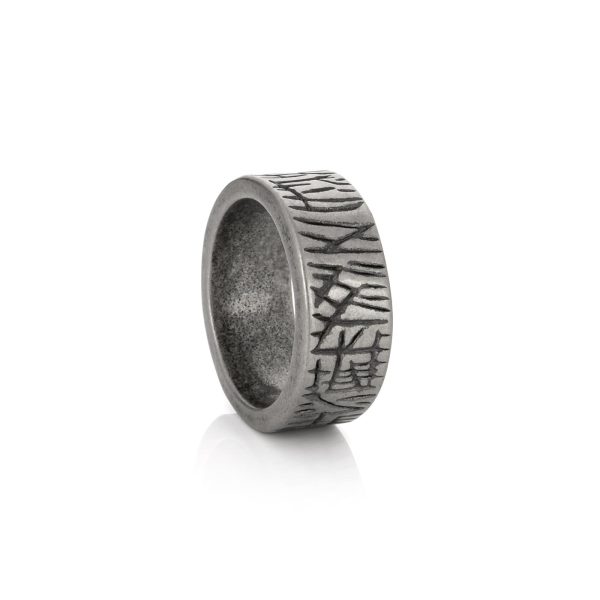 Anel para Homem em aço inoxidável escurecido e com acabamento escovado da marca Twobrothers, anel Utah.