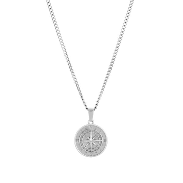 Collar hombre Captain Compass, en color plata, en forma de medalla, detallado con una elegante rosa de los vientos y los puntos cardinales, en acero inoxidable, de la marca Twobrothers.